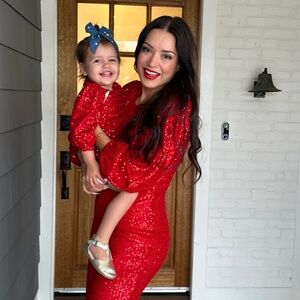 Ivy City Co Lady in Red